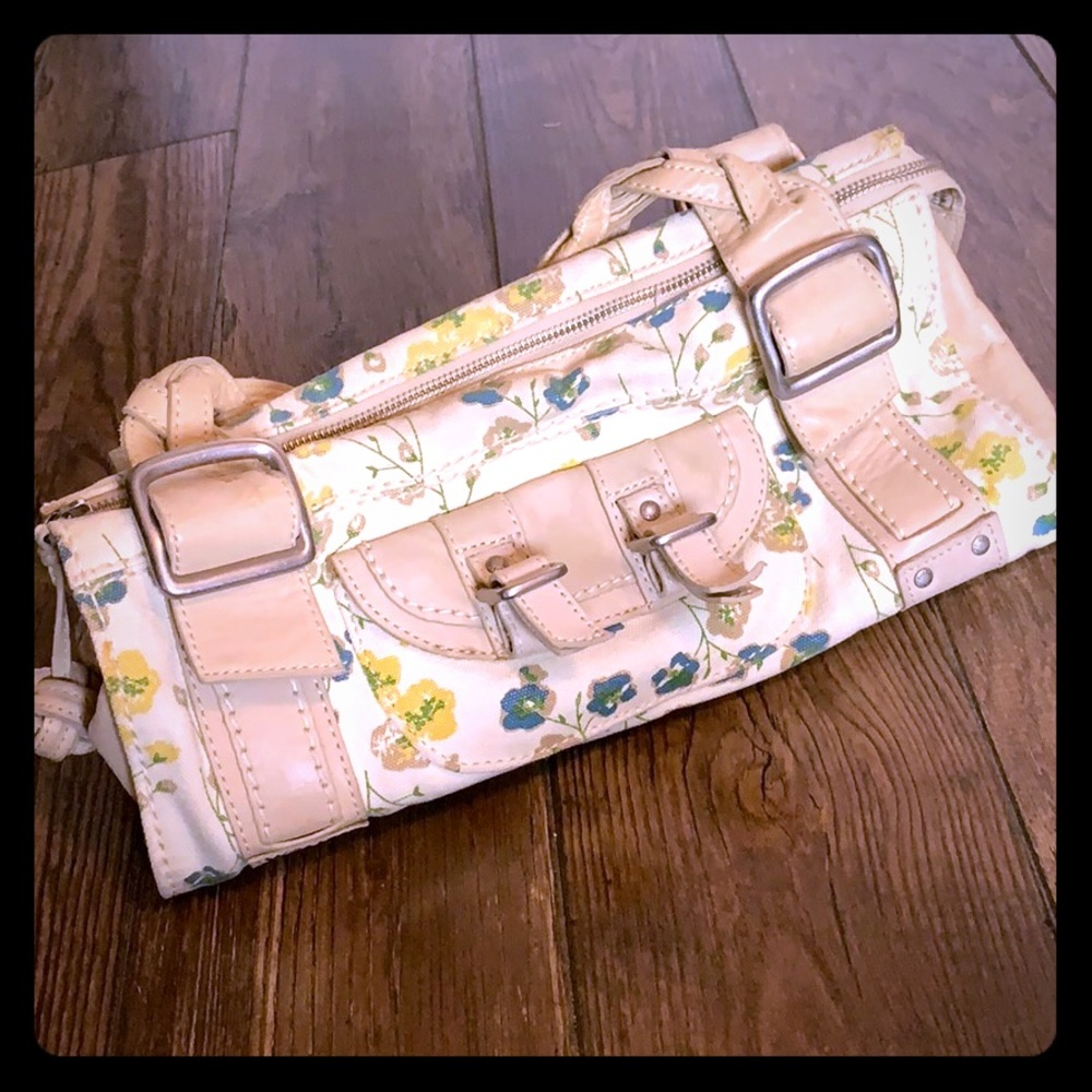 Fossil purse